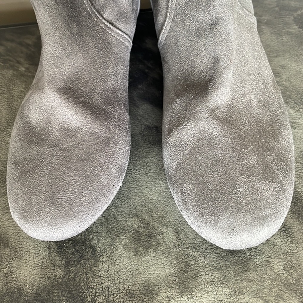 American Eagle Slouch Boots Gray Flat Pull On Siz… - image 6